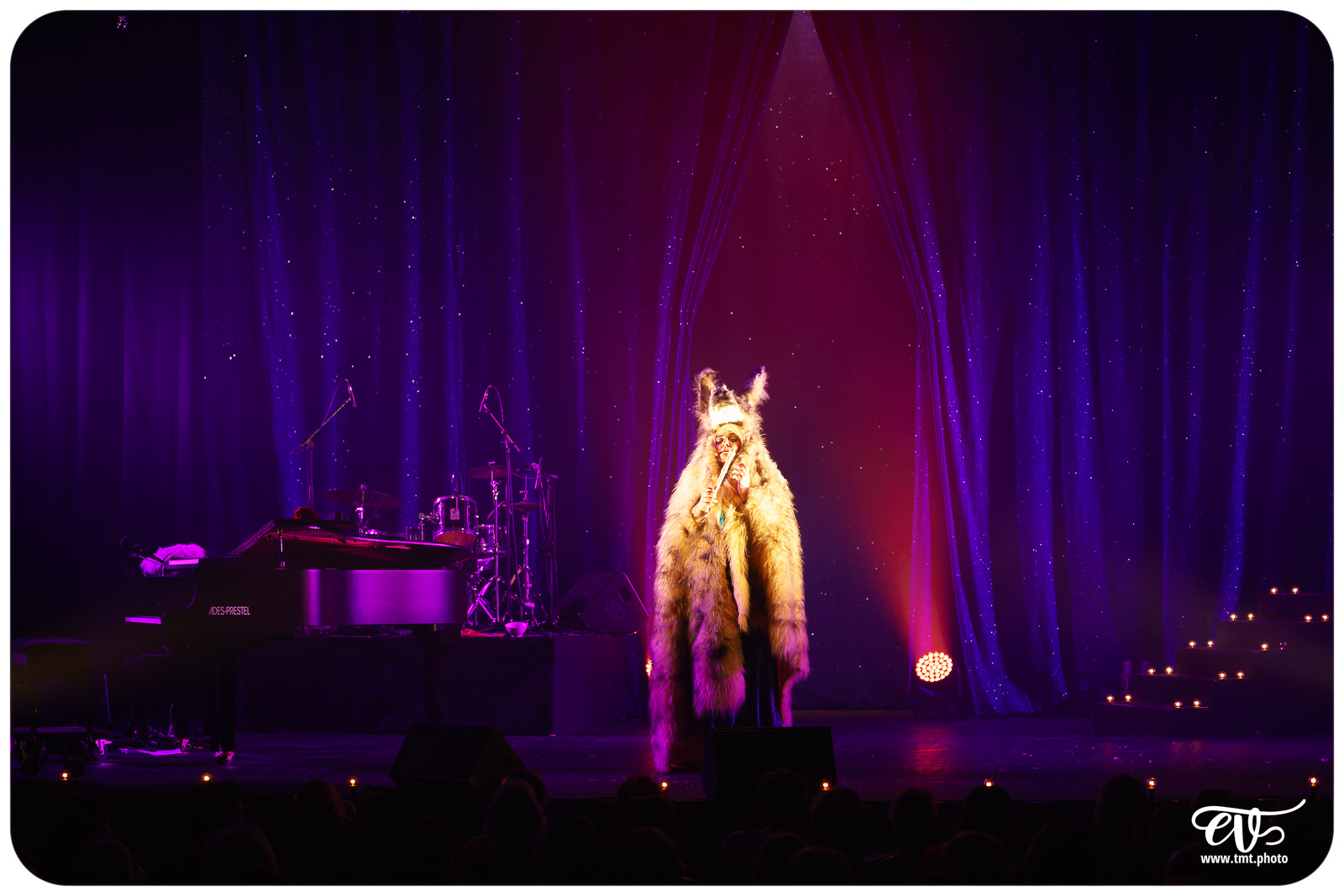 PLEIN FEU (CIE AVRIL EN SEPTEMBRE)